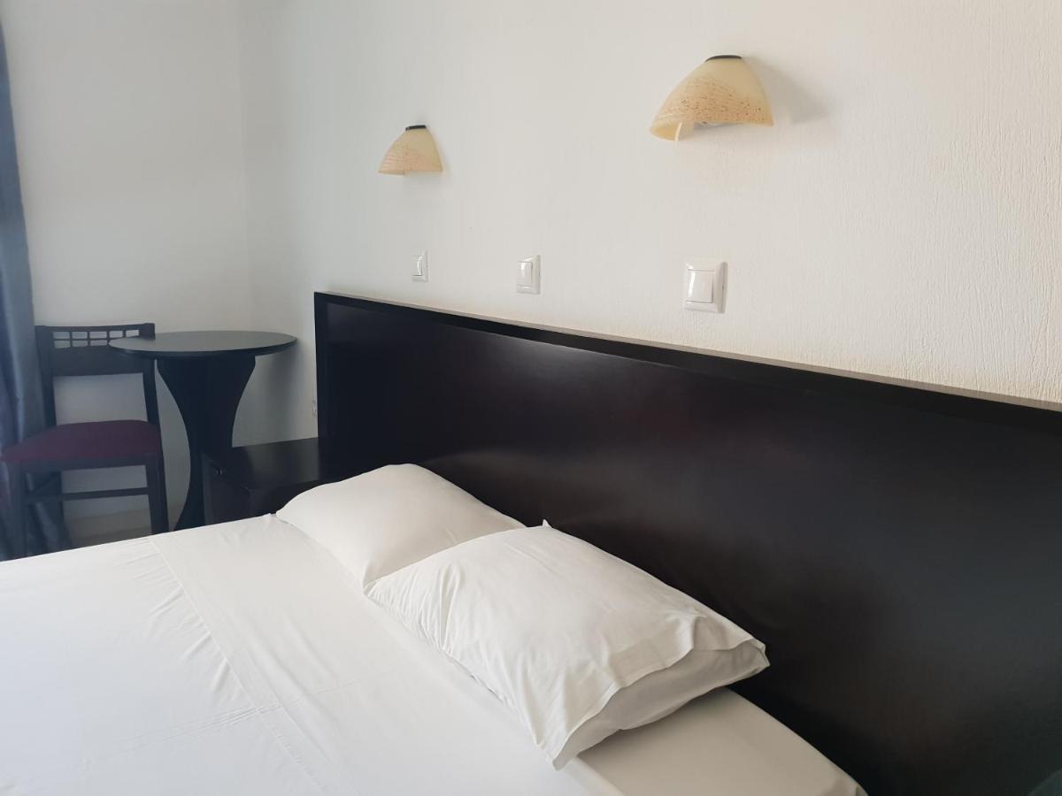 Captain'S Rocks Hotel Хриси Акти Екстериор снимка